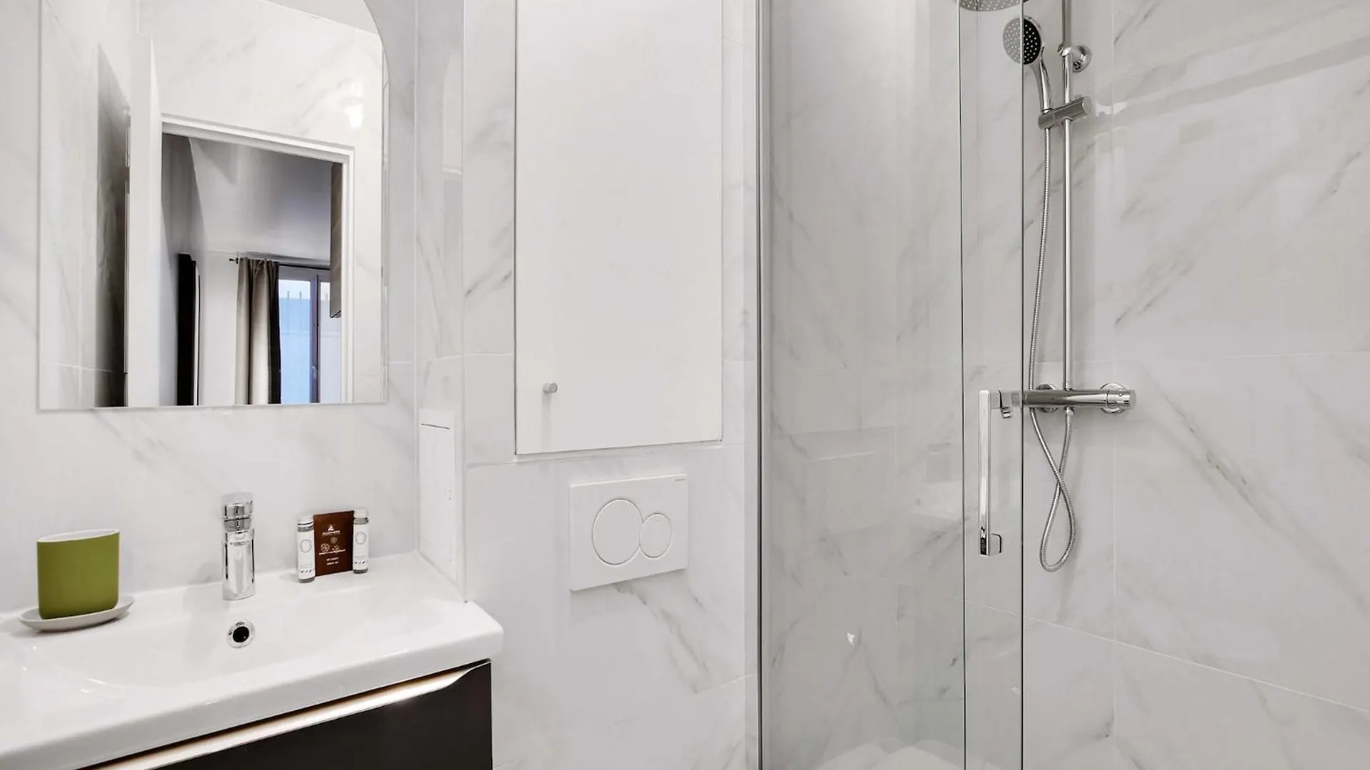 Apartment Peaceful Studio -2P- Square Des Batignolles Paris